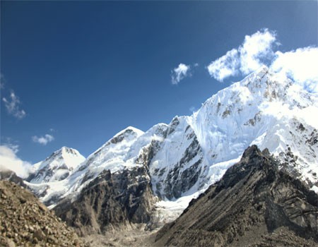 everest himalaya on a clear weather in november.