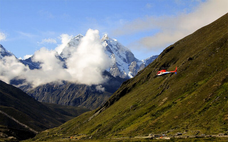 Everest base camp helicopter tour