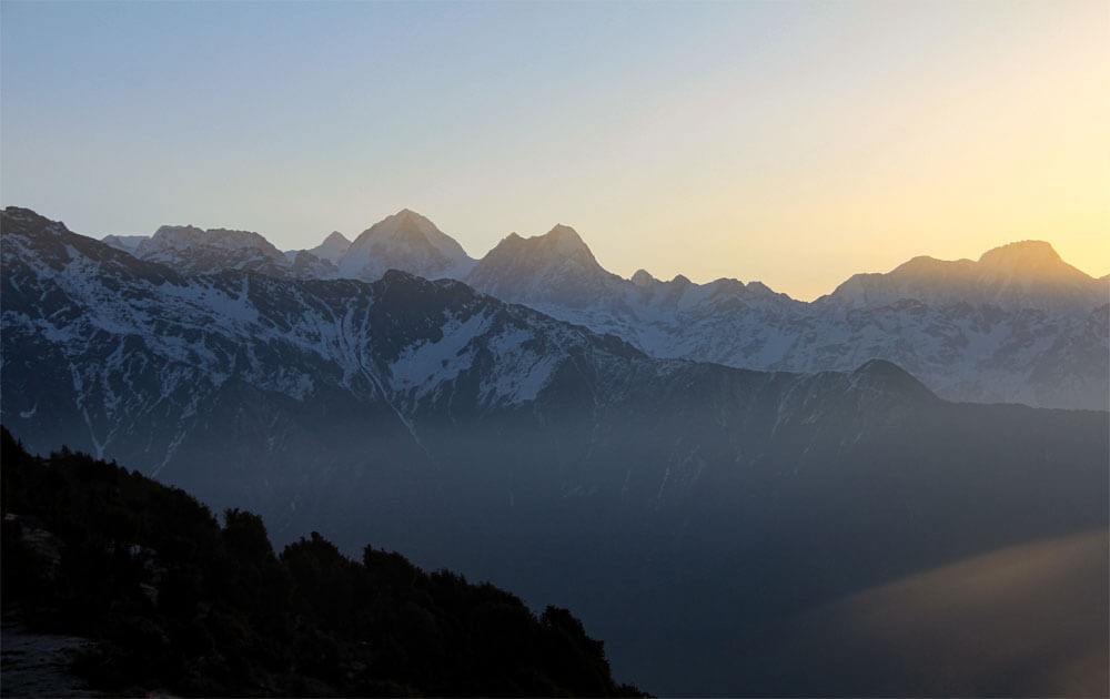 jugal himalayan view early morning from thadepati in helambu trek