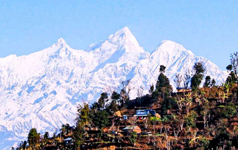 manaslu himalayas from jyamrung danda on jyamrung trek.