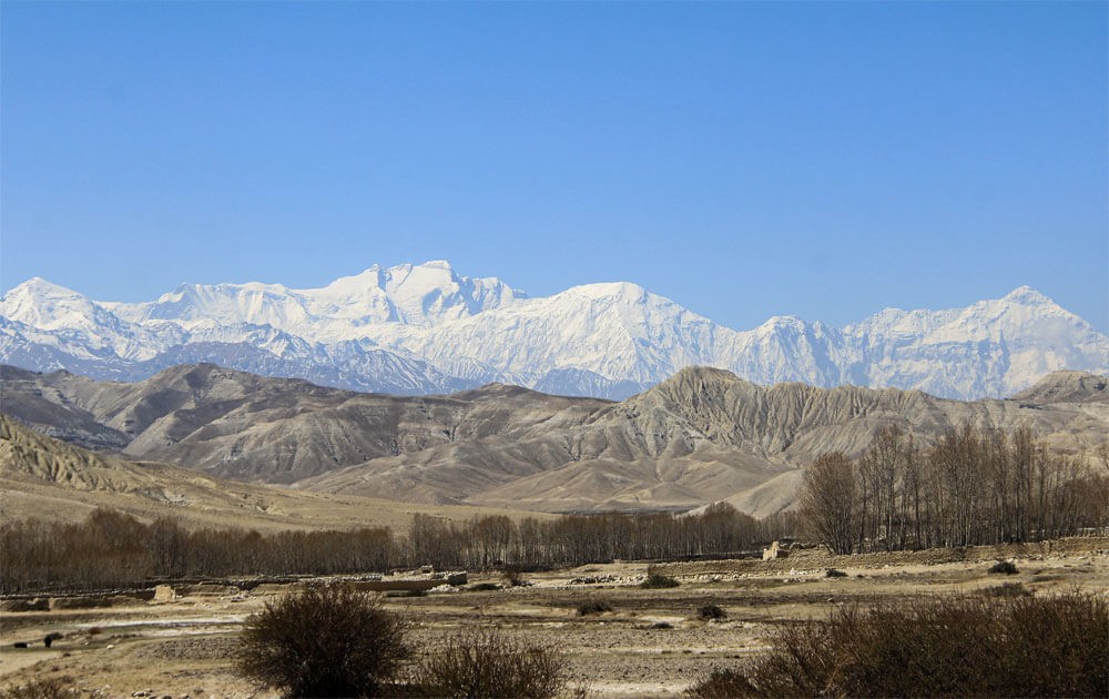 magnificent view of annapurna himalayas from mustang in upper mustang trek.